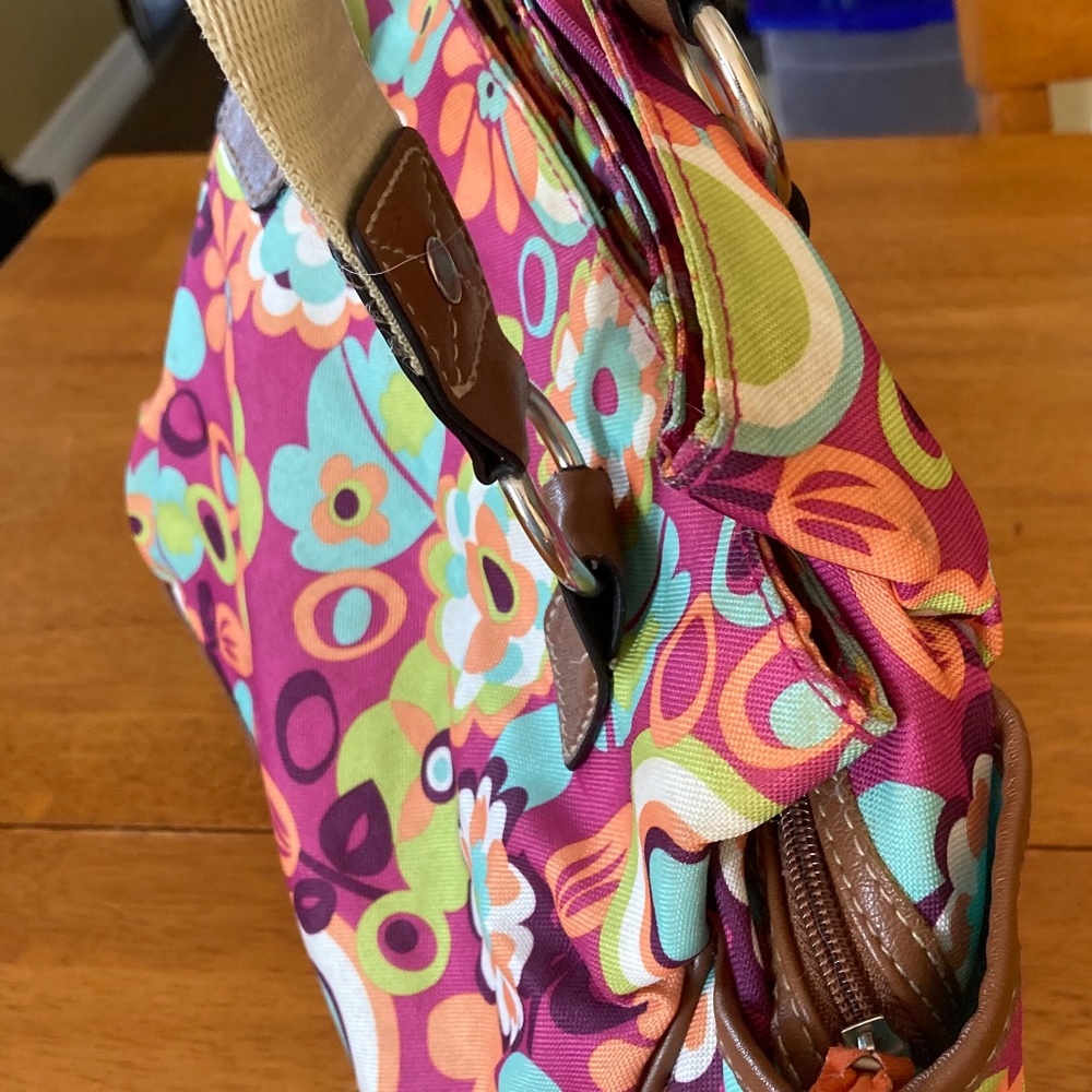 Beautiful Floral Lily Bloom Purse w coin purse